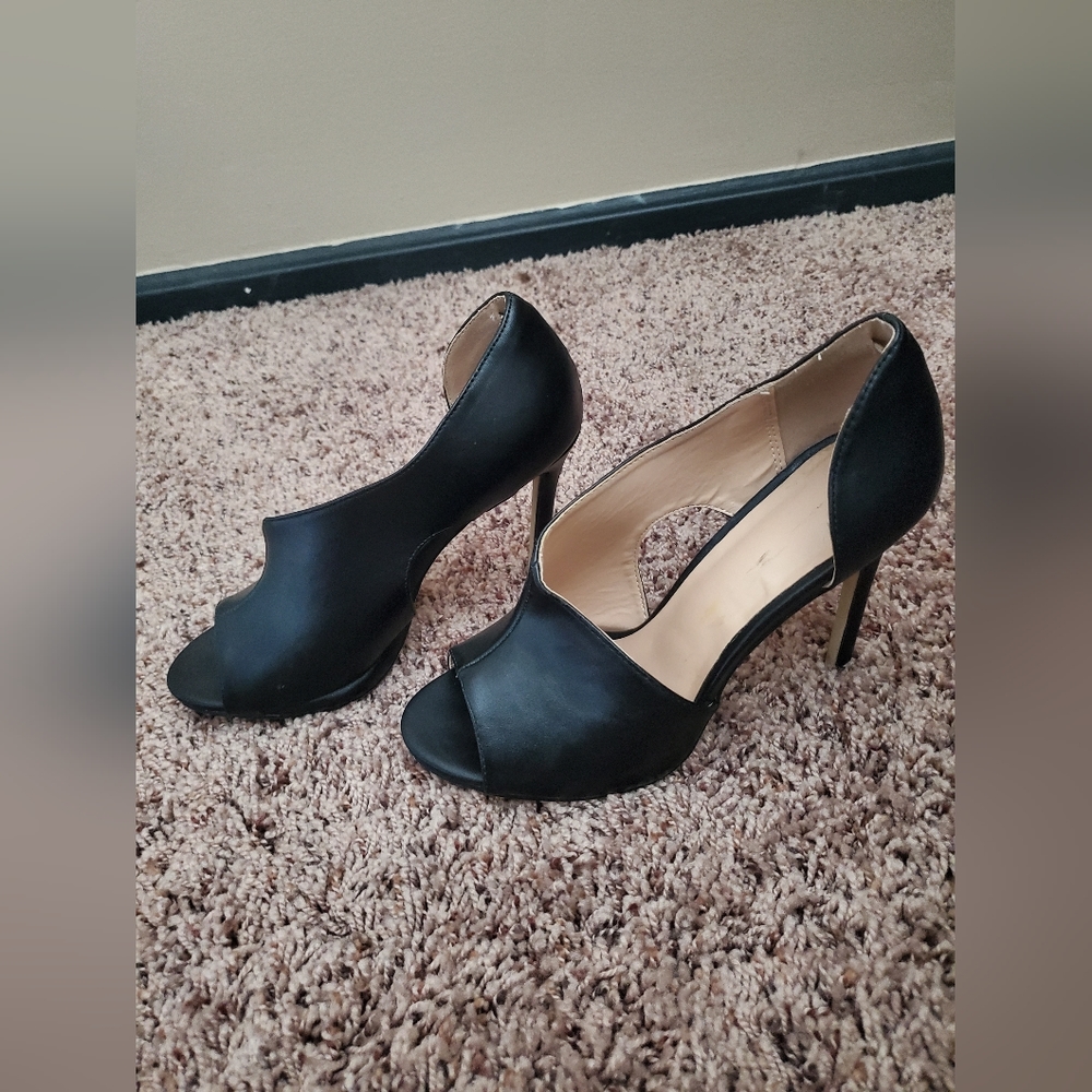 Black high heels/stilettos